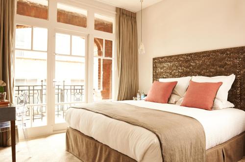 The Bull And The Hide,North London>>City Of London,4 star