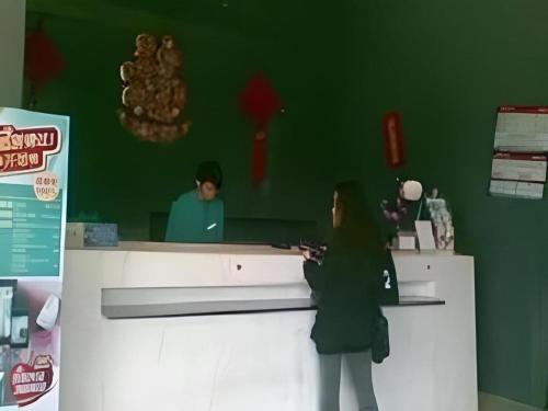 jinjiang inn zhuhai xiangzhou qinglv middle road theater