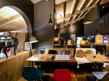 ibis macon sud creches