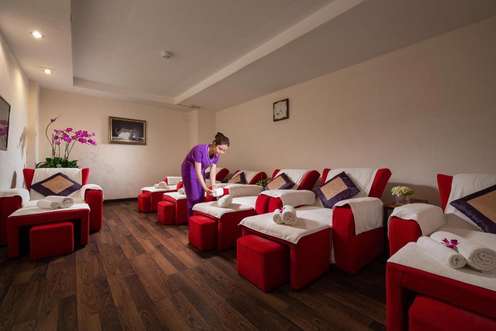 nesta hotel ha noi