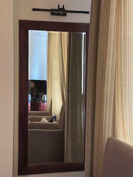 nesta hotel ha noi