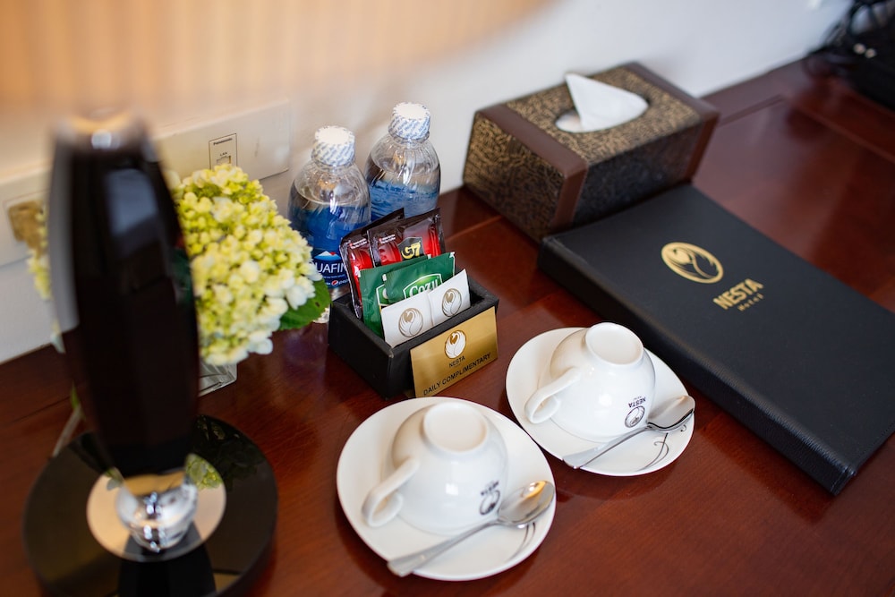 nesta hotel ha noi