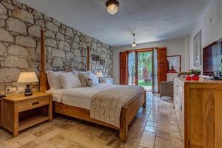 alacati kapari hotel special category