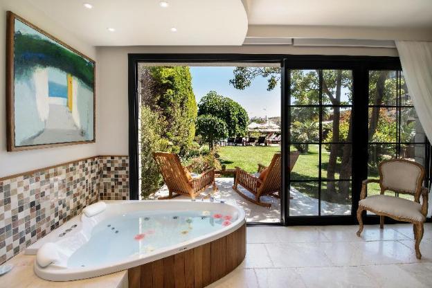 alacati kapari hotel special category