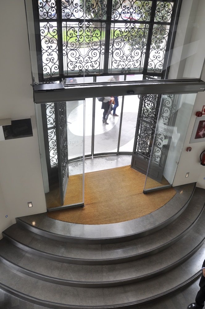 sercotel amister art hotel