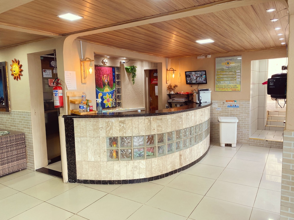 hotel 5 sois
