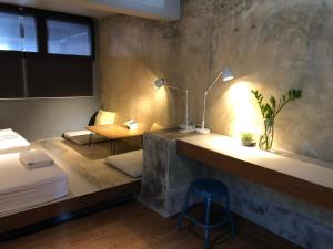 In A Box Hostel,Bangkok Noi>>Bangkok,2 star
