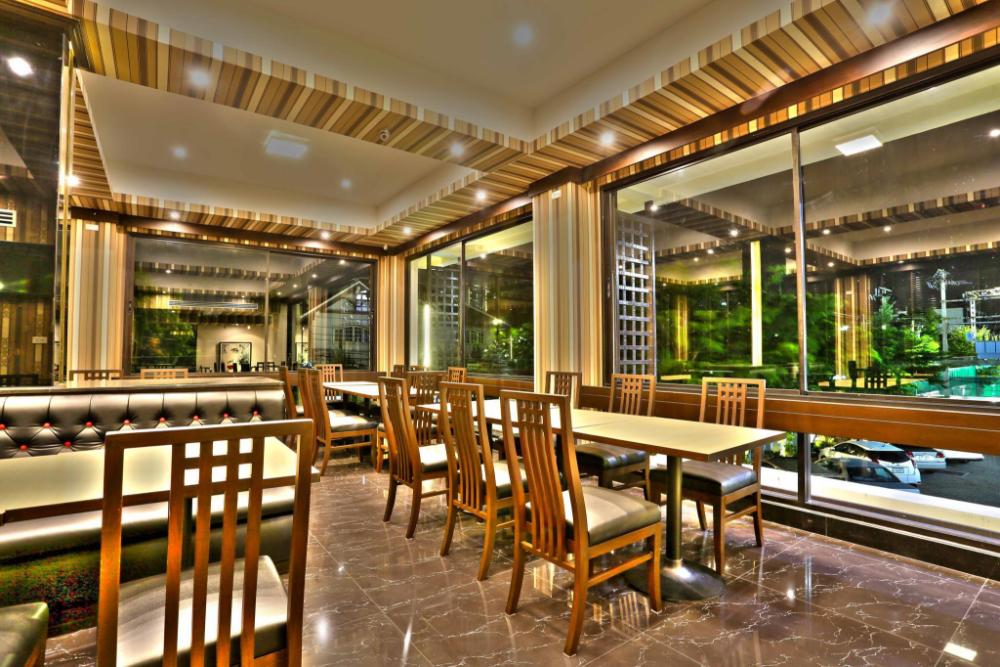 chateau de sukhumvit