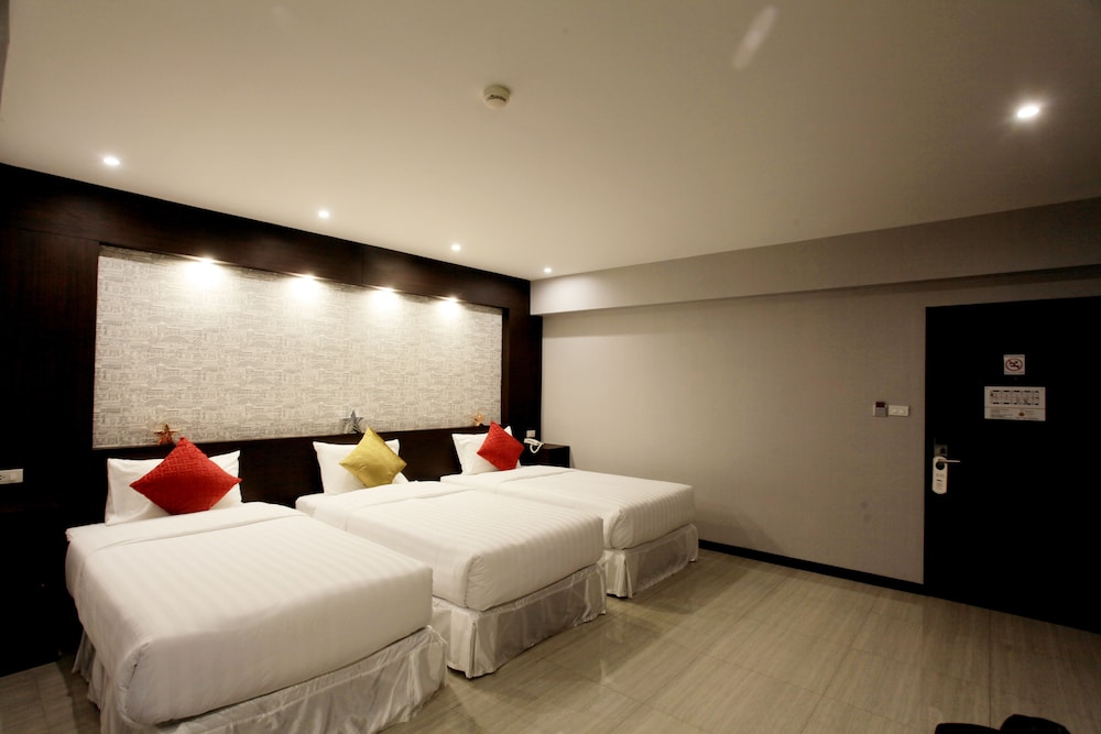 chateau de sukhumvit