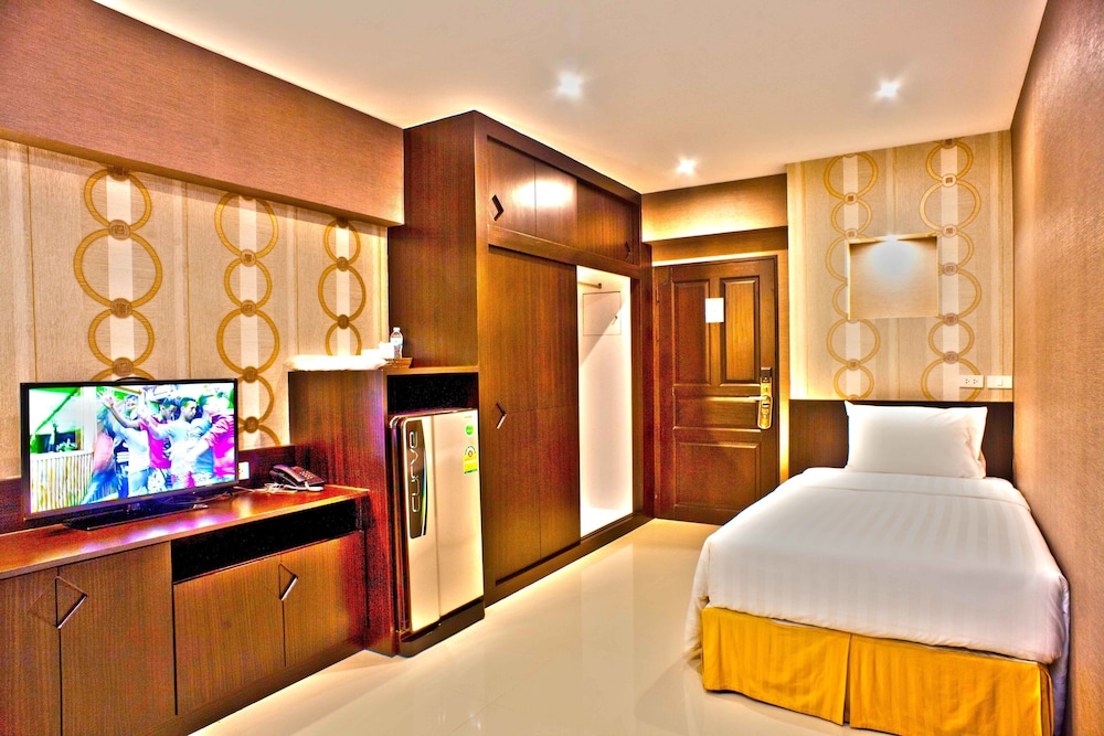 chateau de sukhumvit