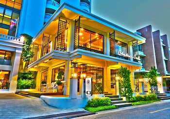 chateau de sukhumvit