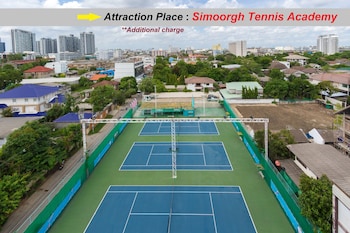 chateau de sukhumvit