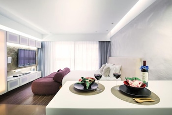 v wanchai