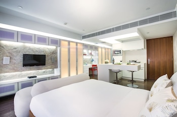 v wanchai