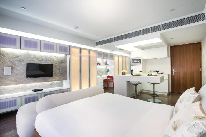 v wanchai