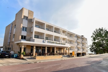 tylos beach hotel