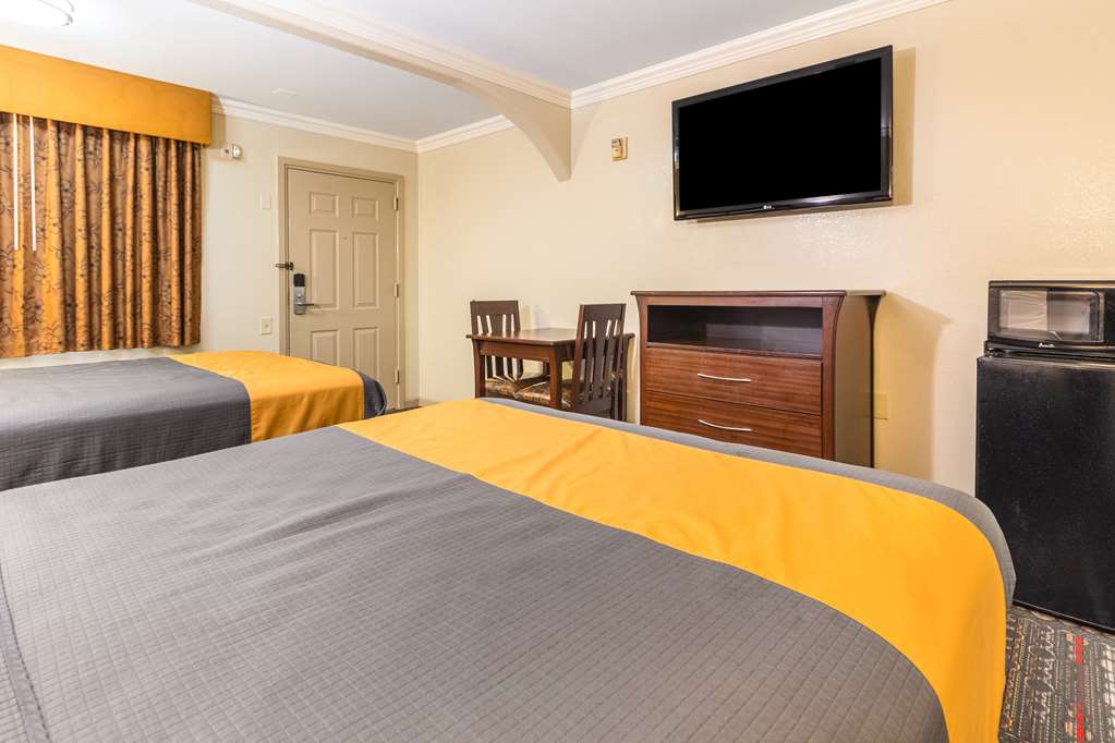americas best value inn houston heights at i 45