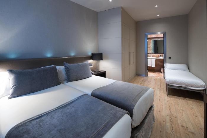 catalonia portal de langel