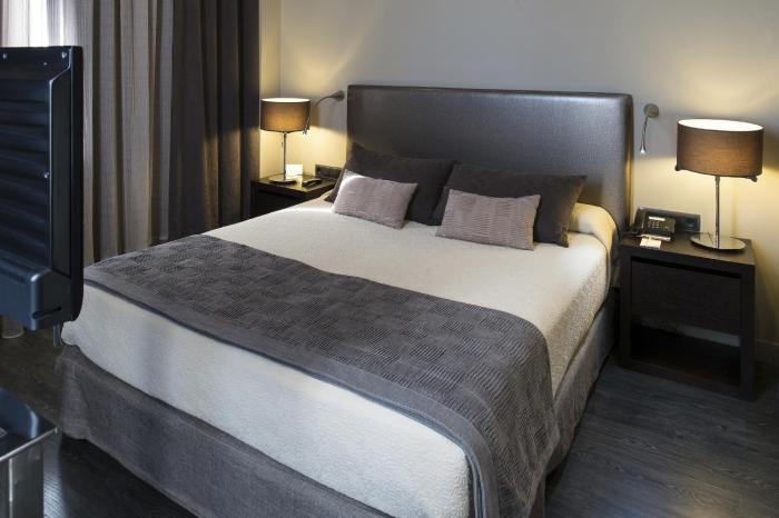 catalonia portal de langel