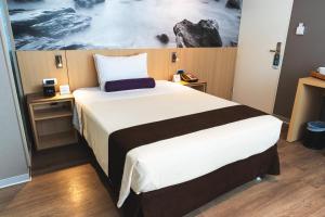 palmetto hotel business san borja