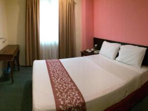 grand far east hotel sdn bhd
