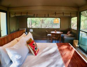 cooinda lodge kakadu