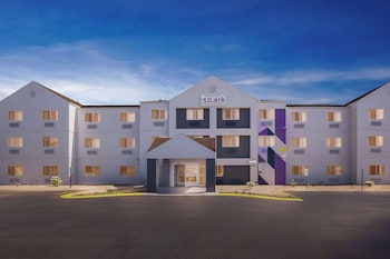 spark by hilton springfield southwest