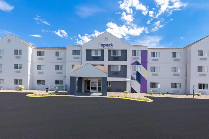 spark by hilton springfield southwest