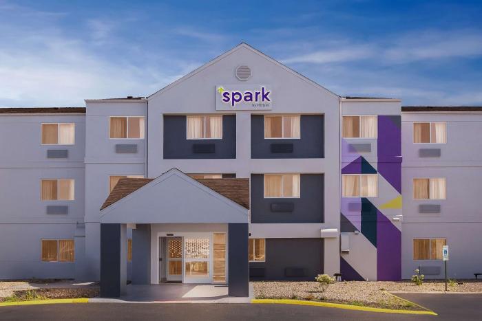 spark by hilton springfield southwest