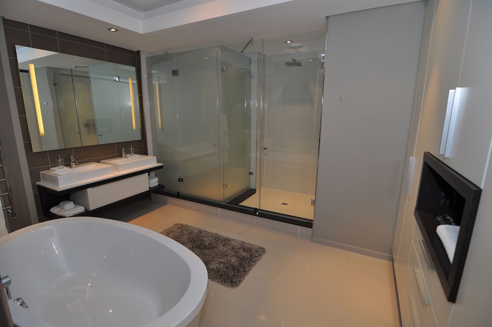 the residences at crystal towers