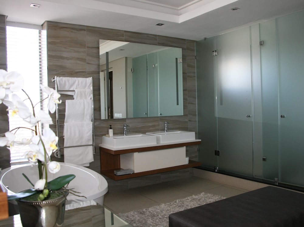 the residences at crystal towers