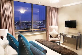 the residences at crystal towers