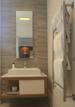 the residences at crystal towers