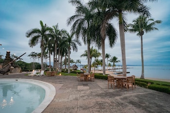 amatique bay hotel