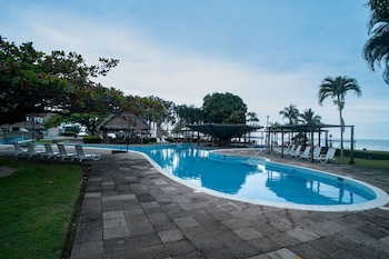 amatique bay hotel