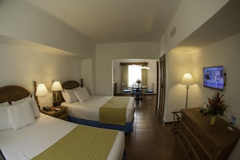 amatique bay hotel