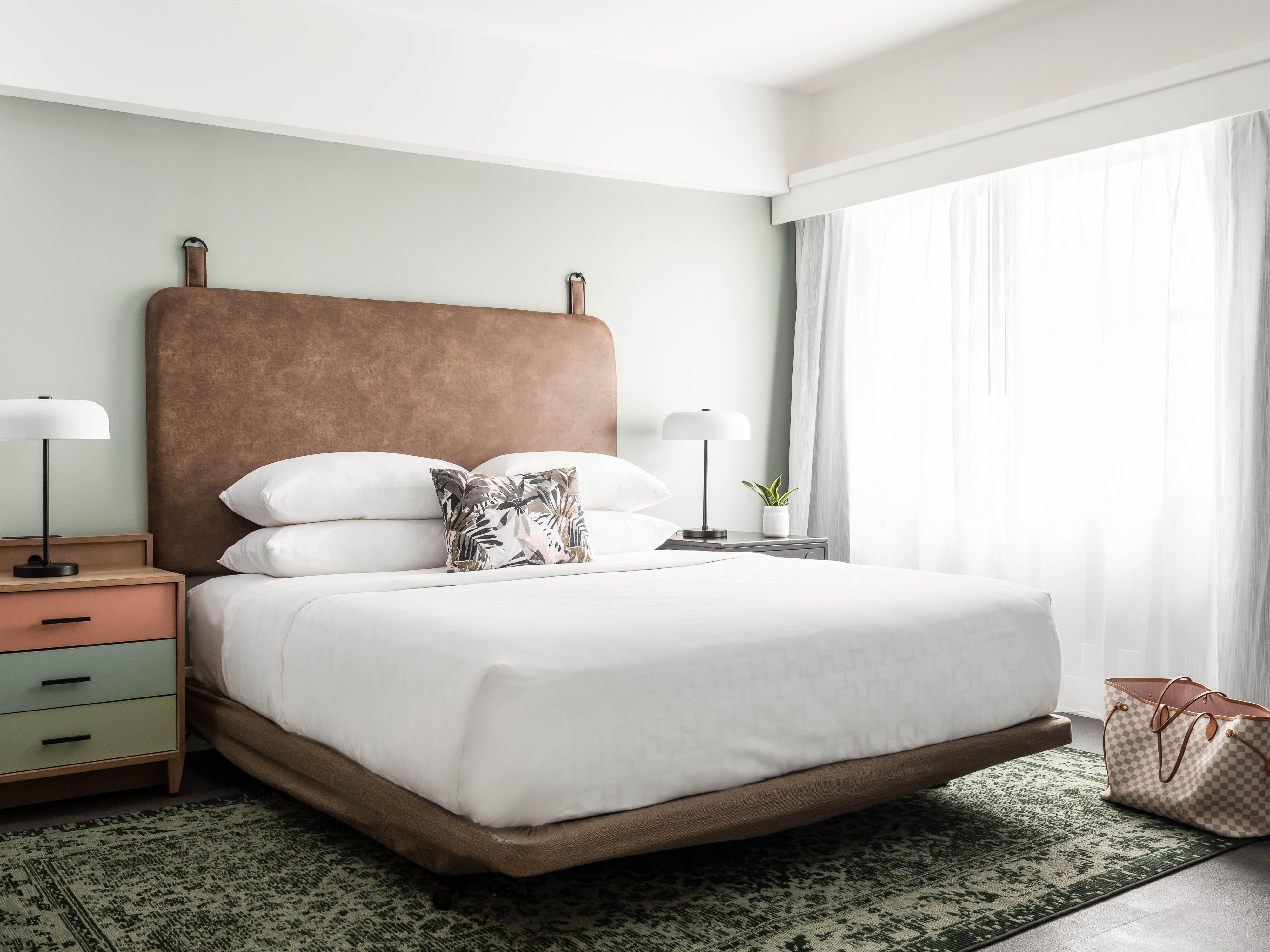 holiday inn express st louis central west end