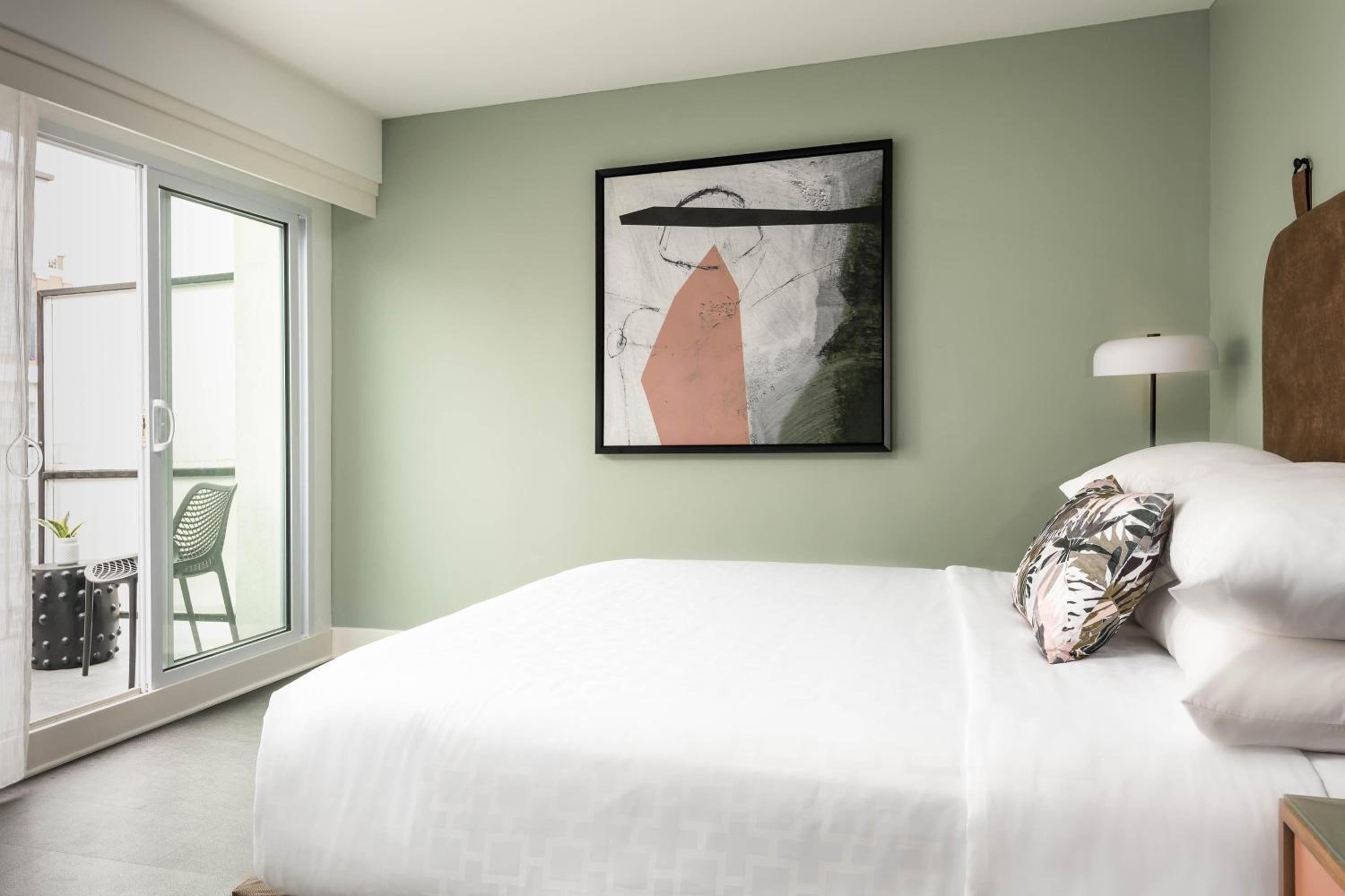holiday inn express st louis central west end