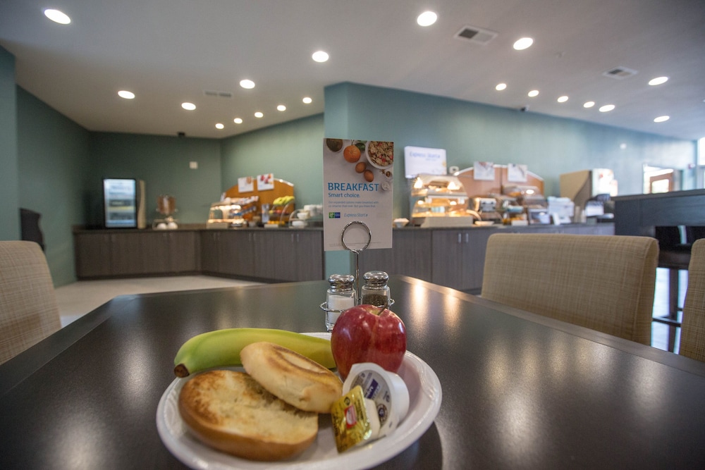 holiday inn express st louis central west end