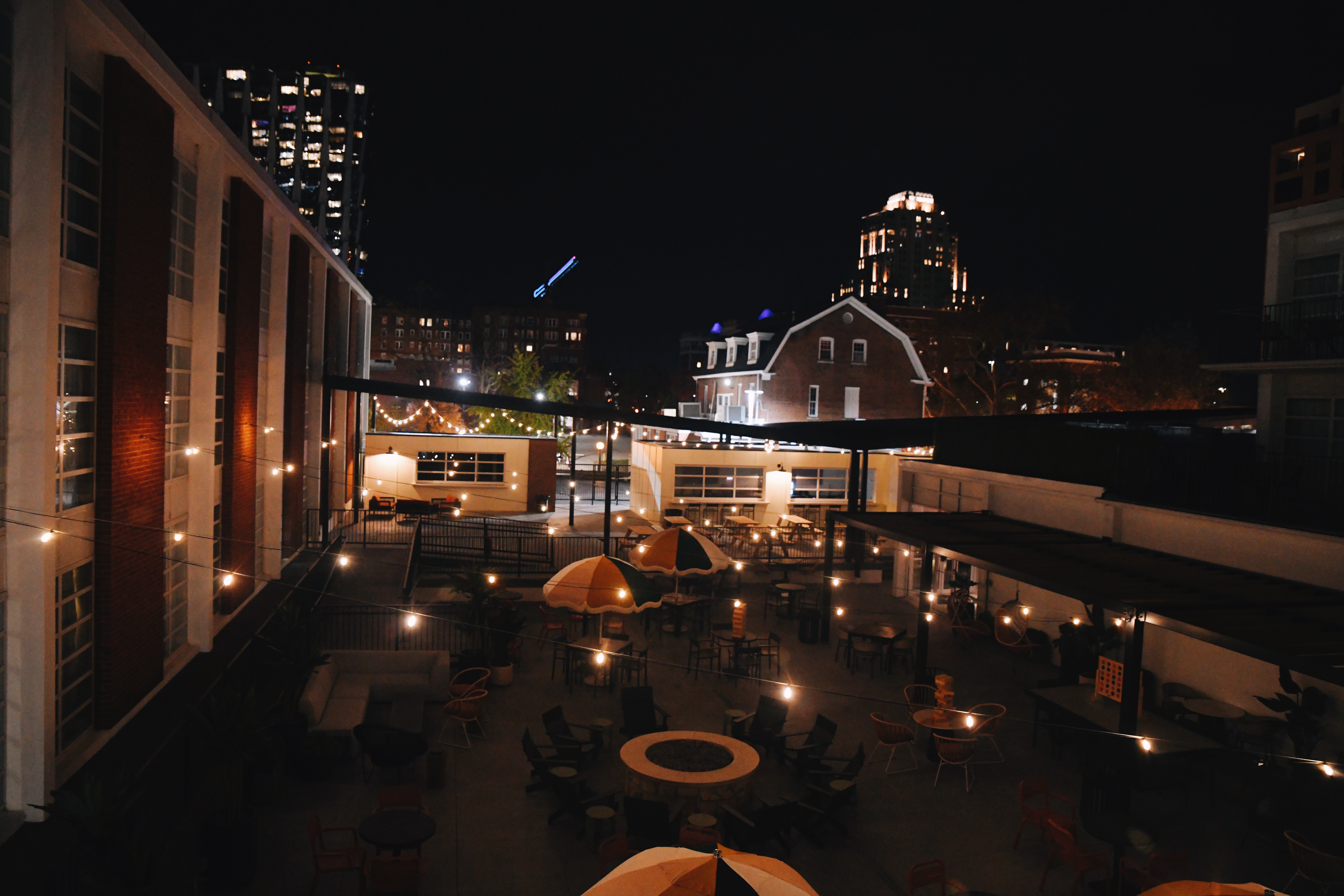 holiday inn express st louis central west end