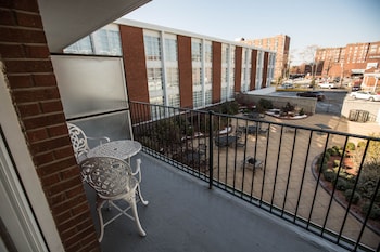 Holiday Inn Express St Louis - Central West End,Missouri>>St. Louis,3 star