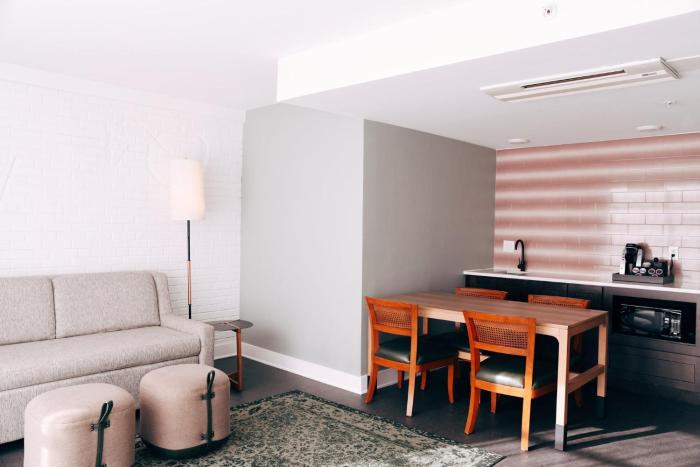 holiday inn express st louis central west end