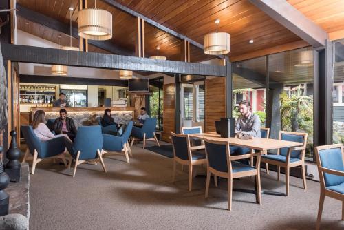 heartland hotel glacier country