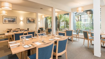 heartland hotel glacier country