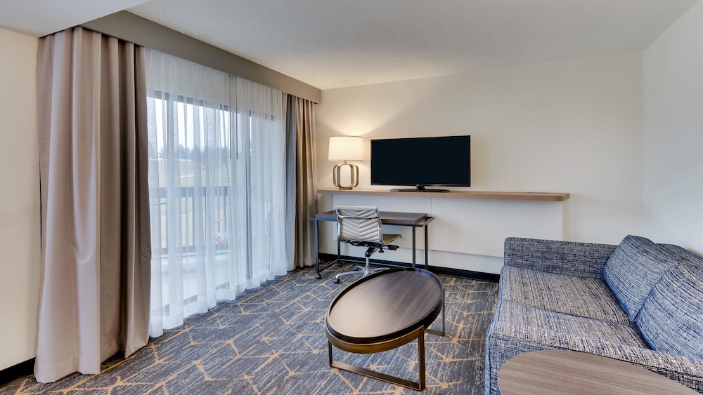 holiday inn staunton conference center by ihg