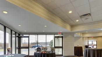 holiday inn staunton conference center by ihg