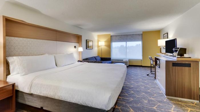 holiday inn staunton conference center by ihg