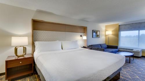holiday inn staunton conference center by ihg