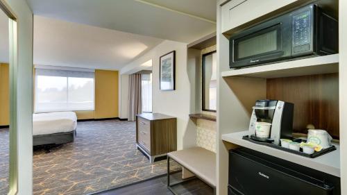 holiday inn staunton conference center by ihg