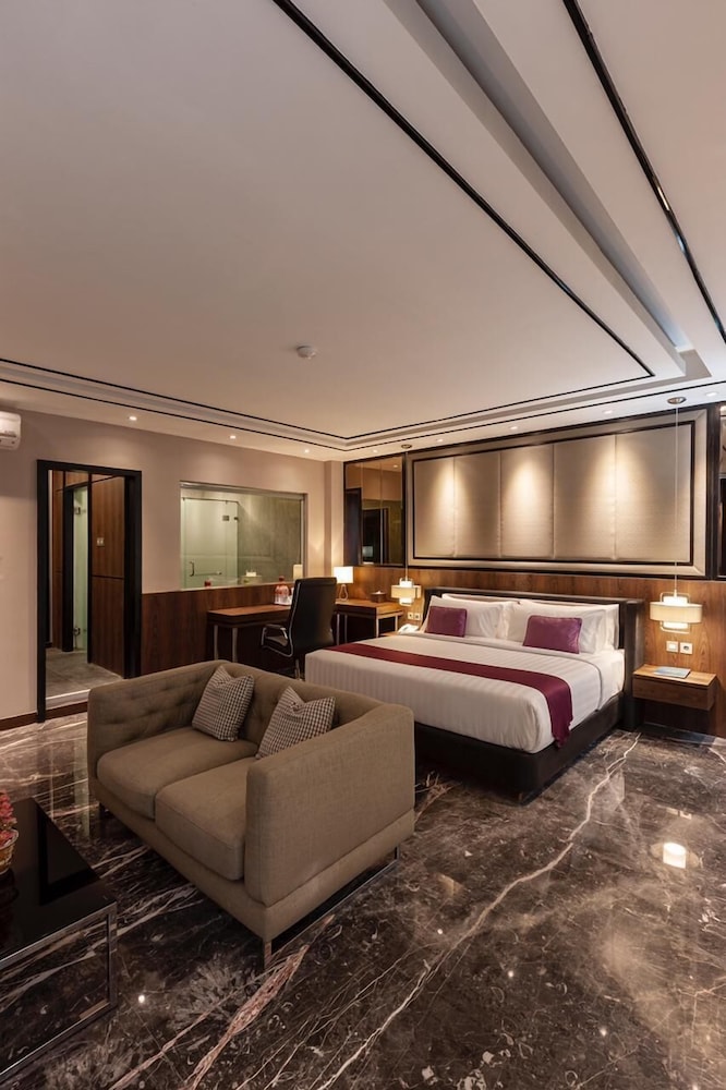 shakti hotel bandung